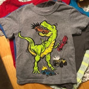 2T boys t-shirt bundle of 8